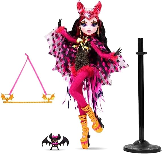 Freak Du Chic Draculaura Figure - SDCC 2023 Exclusive, Pink