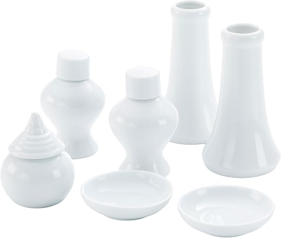 Kamidananosato offers a simple and clean set of 7 white ceramic pieces for offerings, including standard water, rice, salt, sake, sakaki stand, shrine utensils, and altars for ancestral spirits and