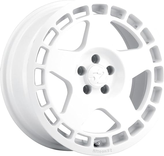 fifteen52 - Turbomac 18x8.5 5x114.3 30mm ET 73.1mm Center Bore Rally White Wheel (TURRW-88554+30)