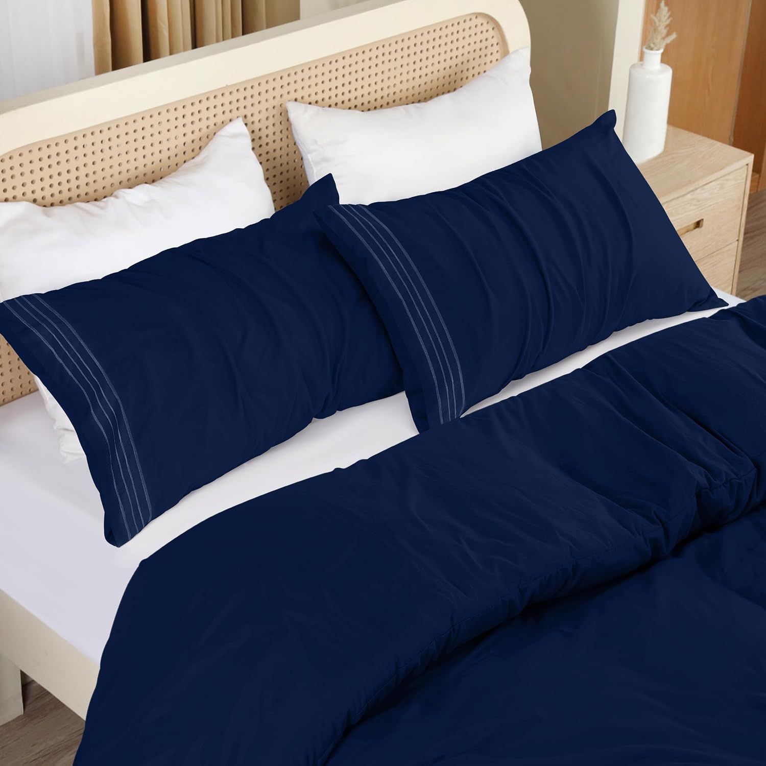 Utopia Bedding Double Duvet Cover Set - Duvet Cover Double with Embroidered Pillowcases - Soft Microfibre Polyester Bedding Navy
