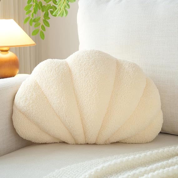 Beige Seashell Throw Pillows,13 Inch Shell Shaped Pillows Decorative Throw Pillow,Soft Seashell Plush Pillow Cushion for Bed Couch Living Room Home Decor