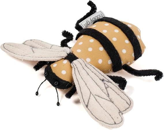 Hobby Gift Bee Shaped Pincushion Cotton Sewing Pin Cushion Decorative Needlecraft Accessory for Sewing Quilting and Craft Tables