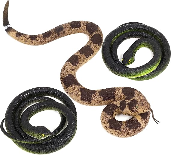 3Pcs Rubber Snakes Realistic Fake Snakes Rattlesnake- Garden Props to Keep Birds Away-Scare Birds and Squirrels for Gag Toys Pranks Party Favors Halloween Decoration
