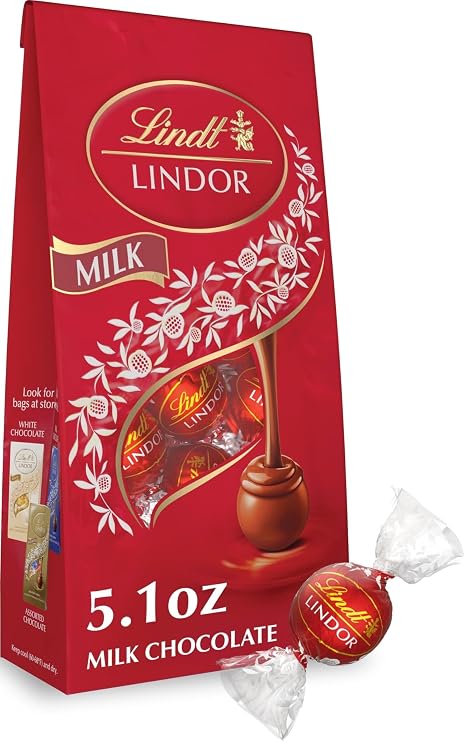 Lindt, Milk Chocolate Candy Truffles, Milk Chocolate with Smooth, Melting Truffle Center, 5.1 Ounce