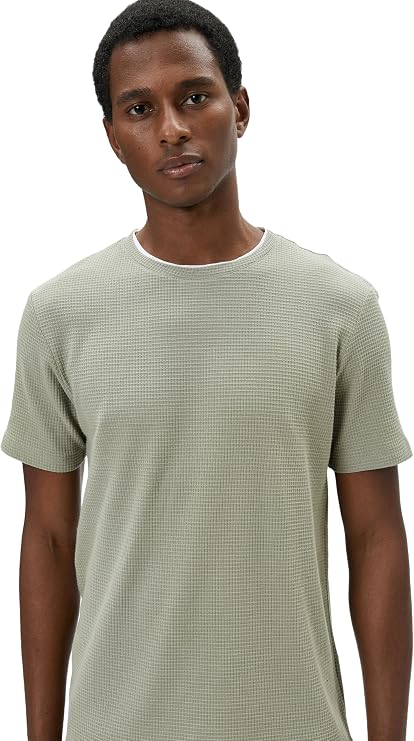 Basic Tişört Kumaş Detaylı Bisiklet Yaka Slim Fit Dokulu