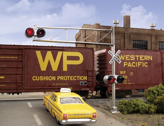 Walthers SceneMaster Post-1960s Cantilever Grade Crossing Signal-Single-Lane 949-4332 HO Scale Model Railroad - Signals Kit