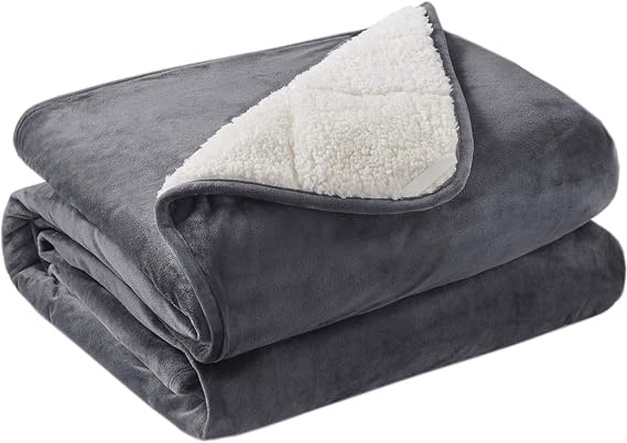 Weighted Blanket 15 Pounds for Adults, Fuzzy Soft Sherpa Fleece Heavy Blankets Queen Size for Bed, 60x80 Inch, Charcoal Gray, Dual Sided Comfort